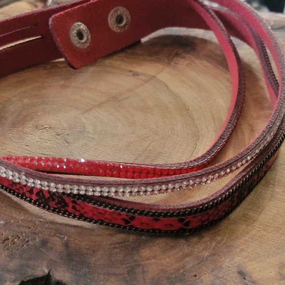 Yik Fung Double wrap leather bracelet - Picture 3 of 5